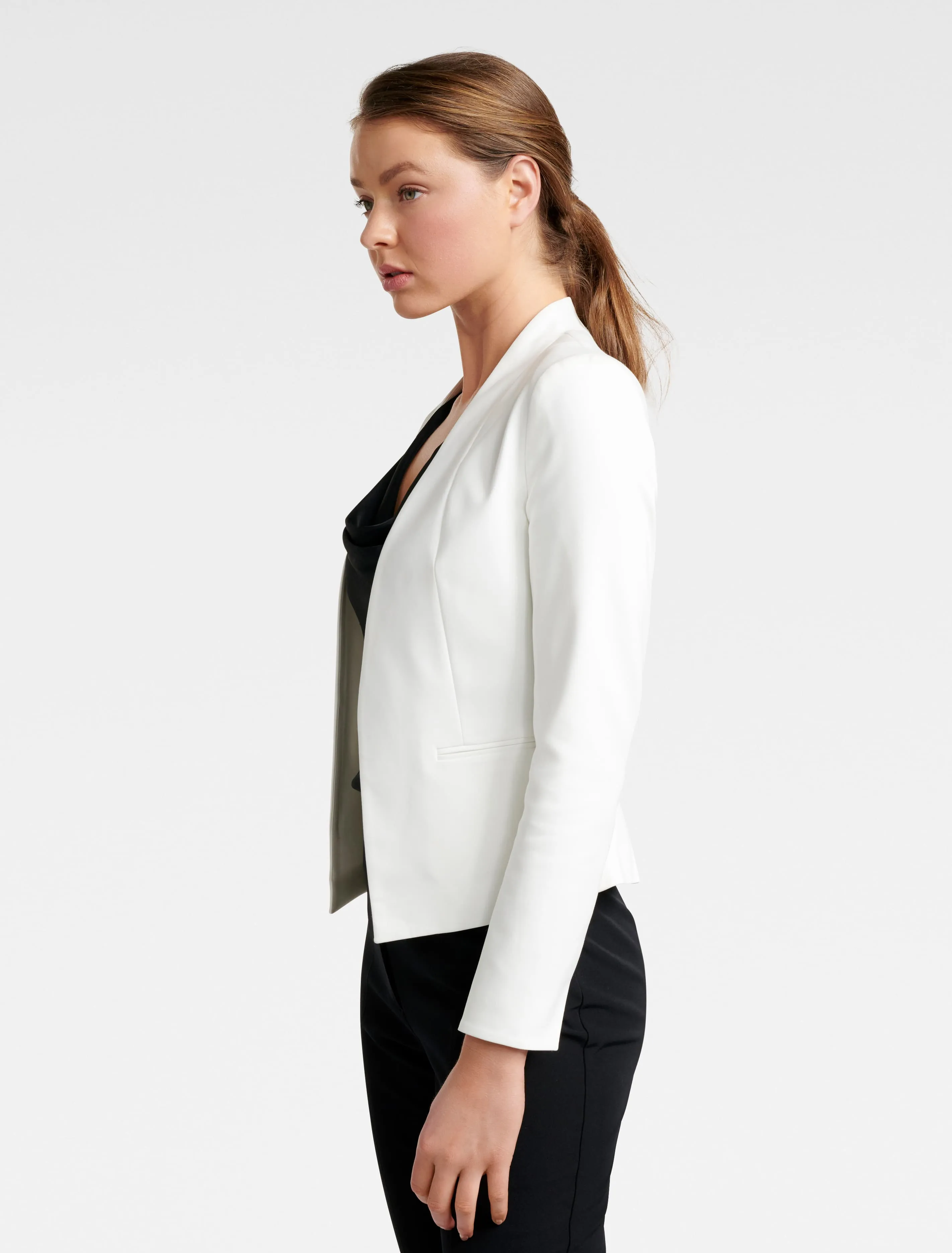 Certainly! To help optimize the title for an e-commerce product named Ashley Blazer, I can suggest an enhanced version. 

**Optimized Title: Stylish Womens Ashley Blazer - Elegant Tailored Blazer for Office and Casual Wear**

This title includes modifiers that highlight the style, target audience, and versatility of the product while making it more appealing for search visibility. If you have specific features or design elements youd like included, please provide them!