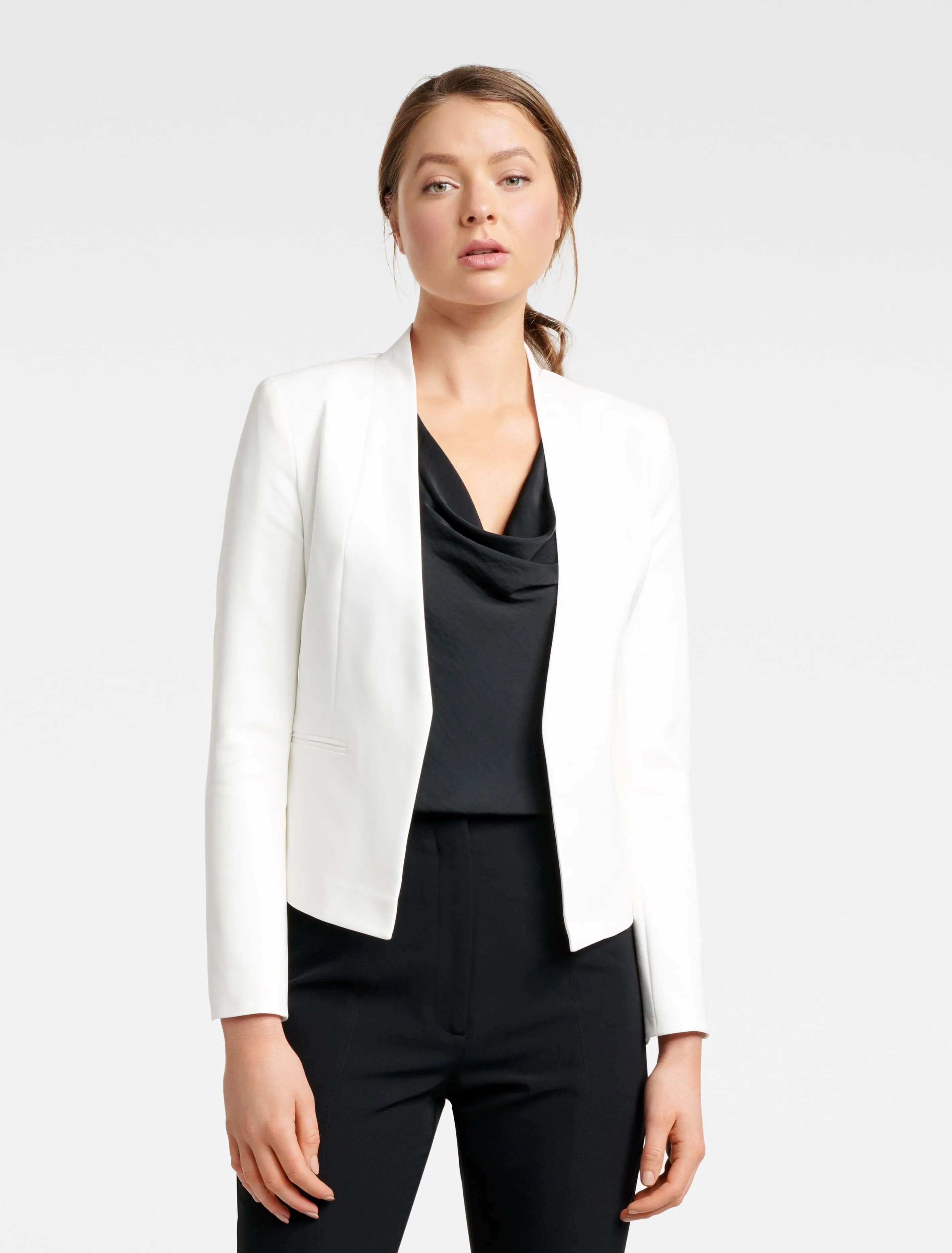 Certainly! To help optimize the title for an e-commerce product named Ashley Blazer, I can suggest an enhanced version. 

**Optimized Title: Stylish Womens Ashley Blazer - Elegant Tailored Blazer for Office and Casual Wear**

This title includes modifiers that highlight the style, target audience, and versatility of the product while making it more appealing for search visibility. If you have specific features or design elements youd like included, please provide them!