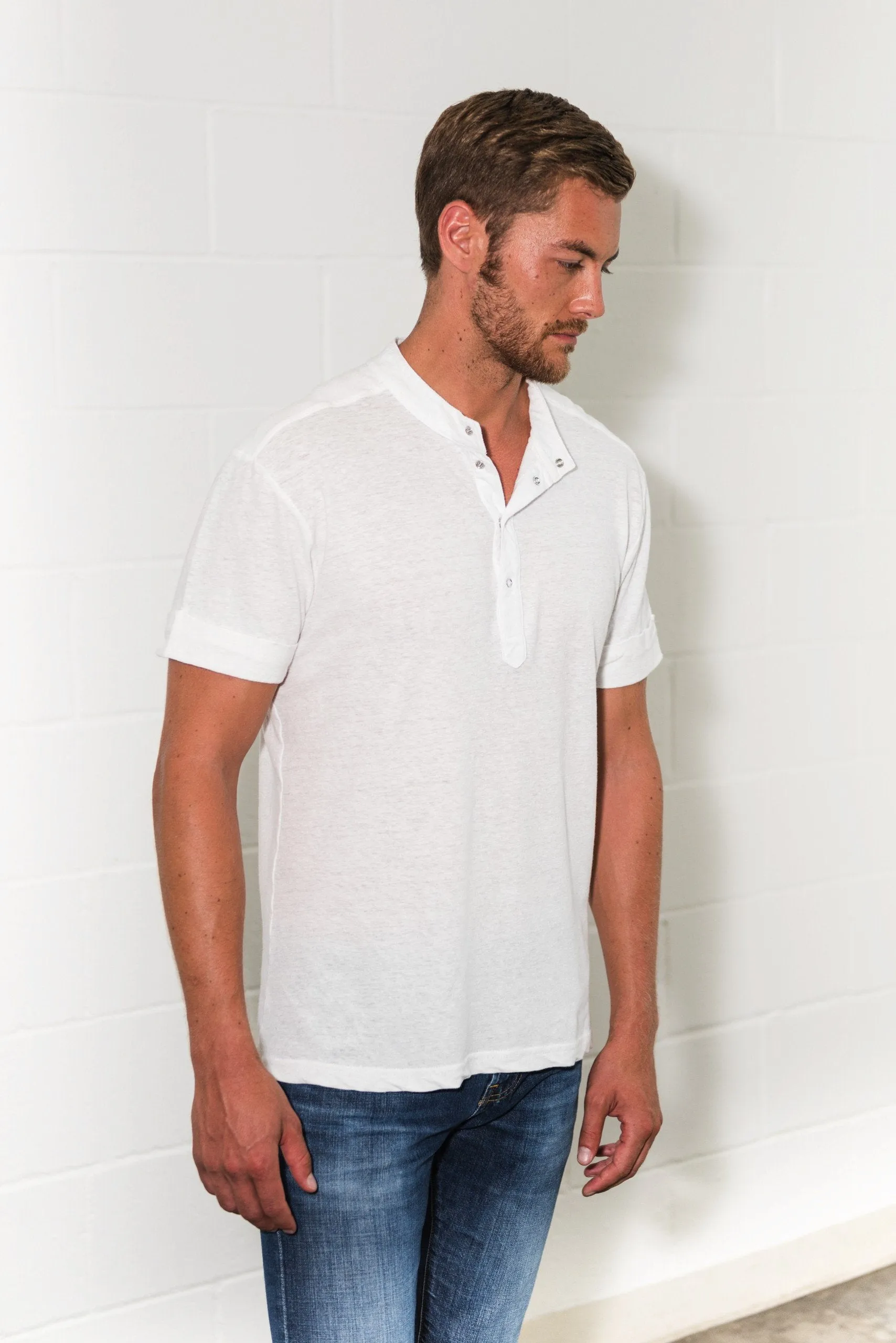 Men's Cotton Linen Snap-Up Mock Neck Tee