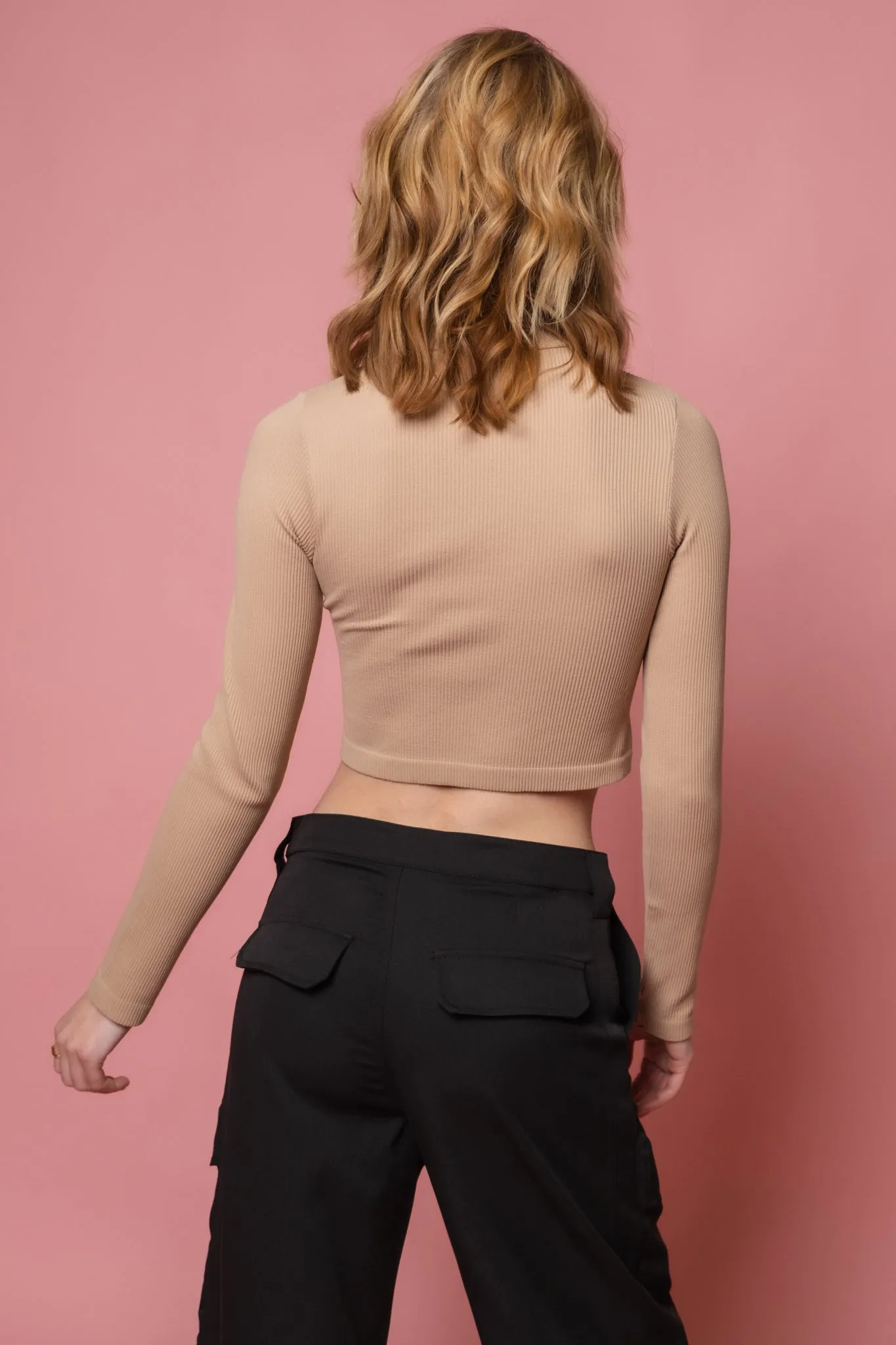 Ribbed Mock Neck Crop