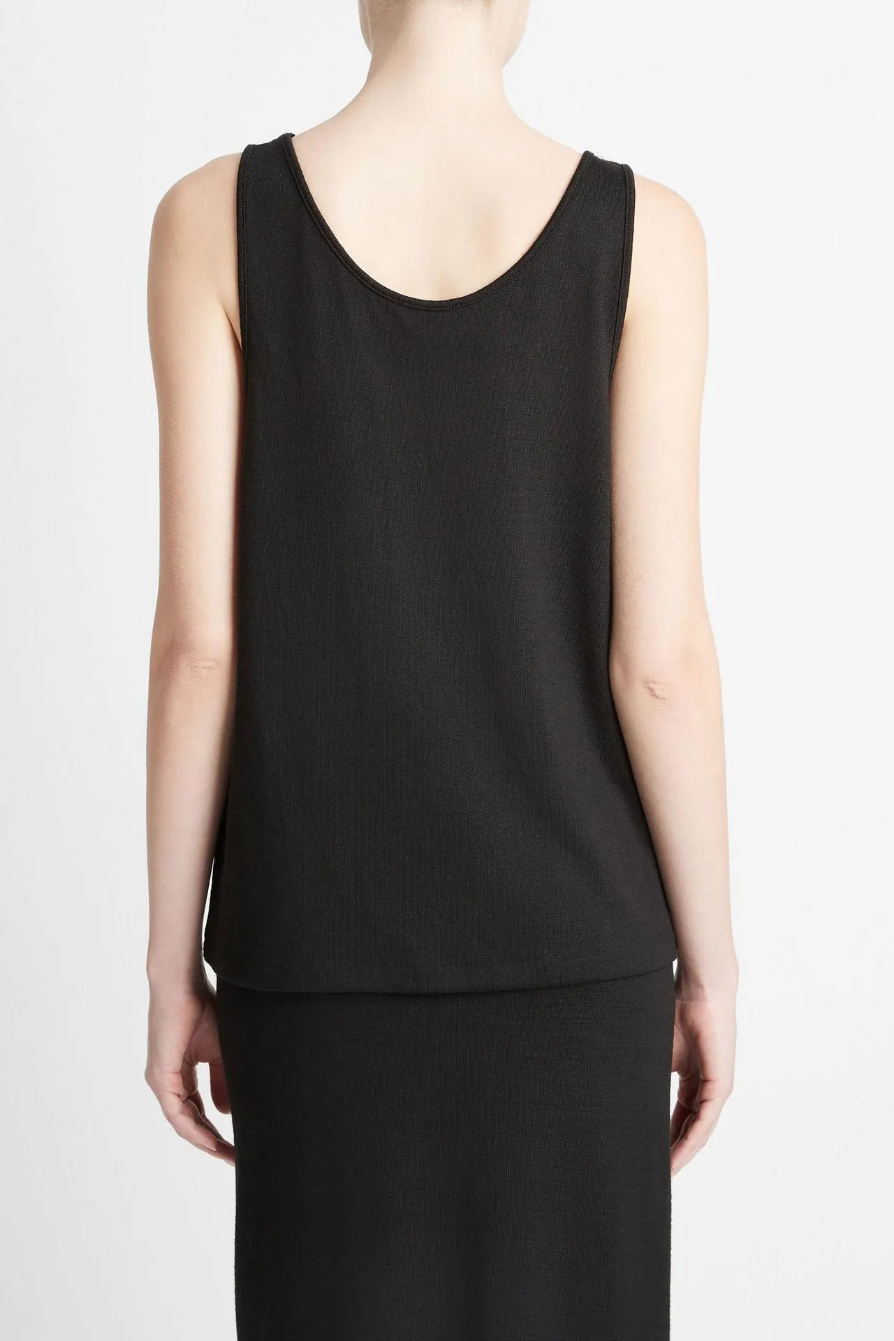 Tank Top Relaxed Scoop in Schwarz